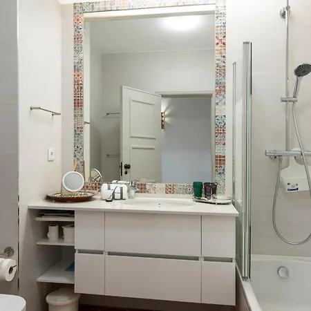 Two Bed With Pool View * Βιλαμούρα