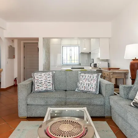 Appartamento Two Bed With Pool View